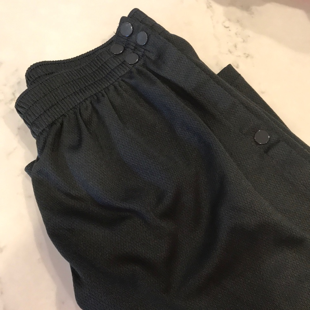 Men’s snap off basketball pants